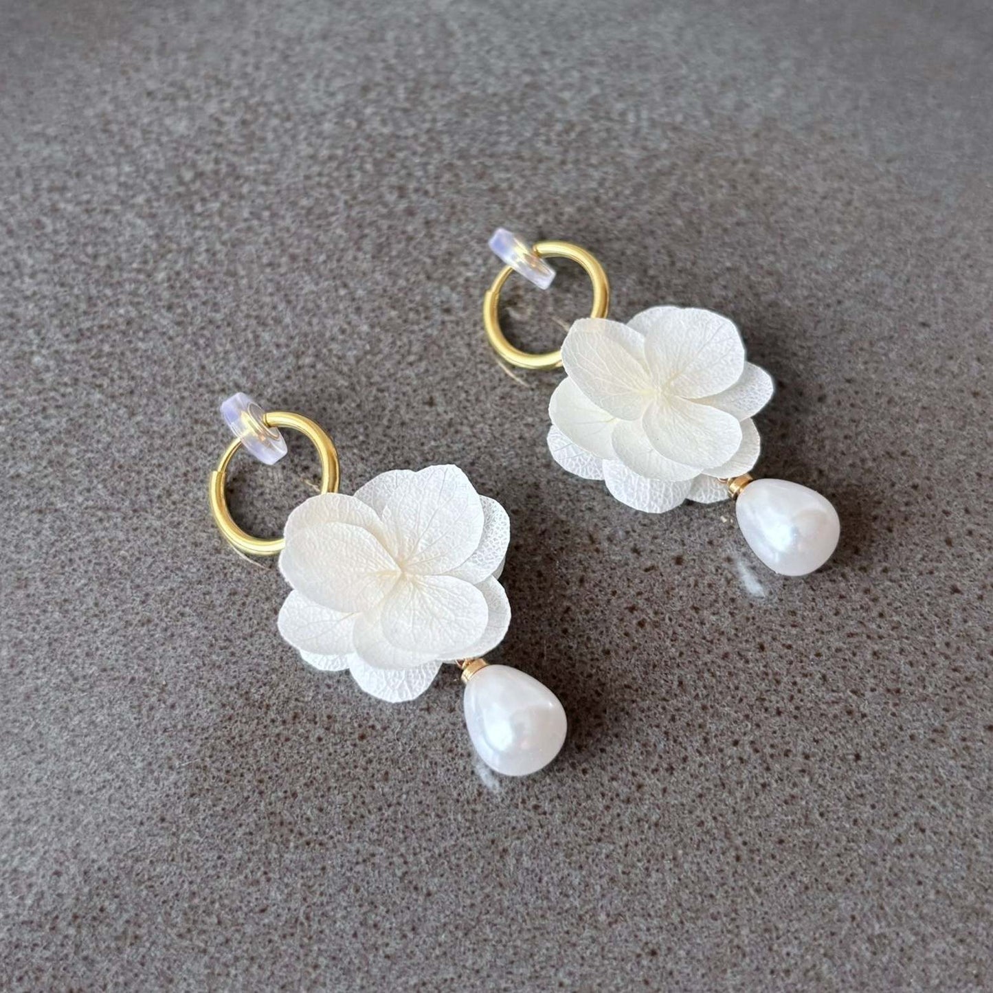 Boucles d’oreilles à clips mariage floral romantique – idée cadeau future mariée