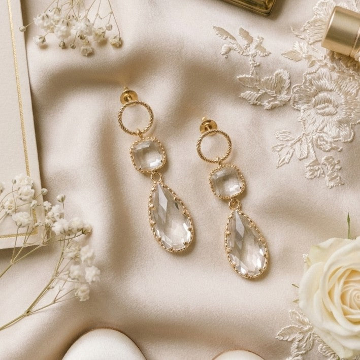 Bijoux mariage cristal Hana&Alice, un choix intemporel pour les mariées élégantes.