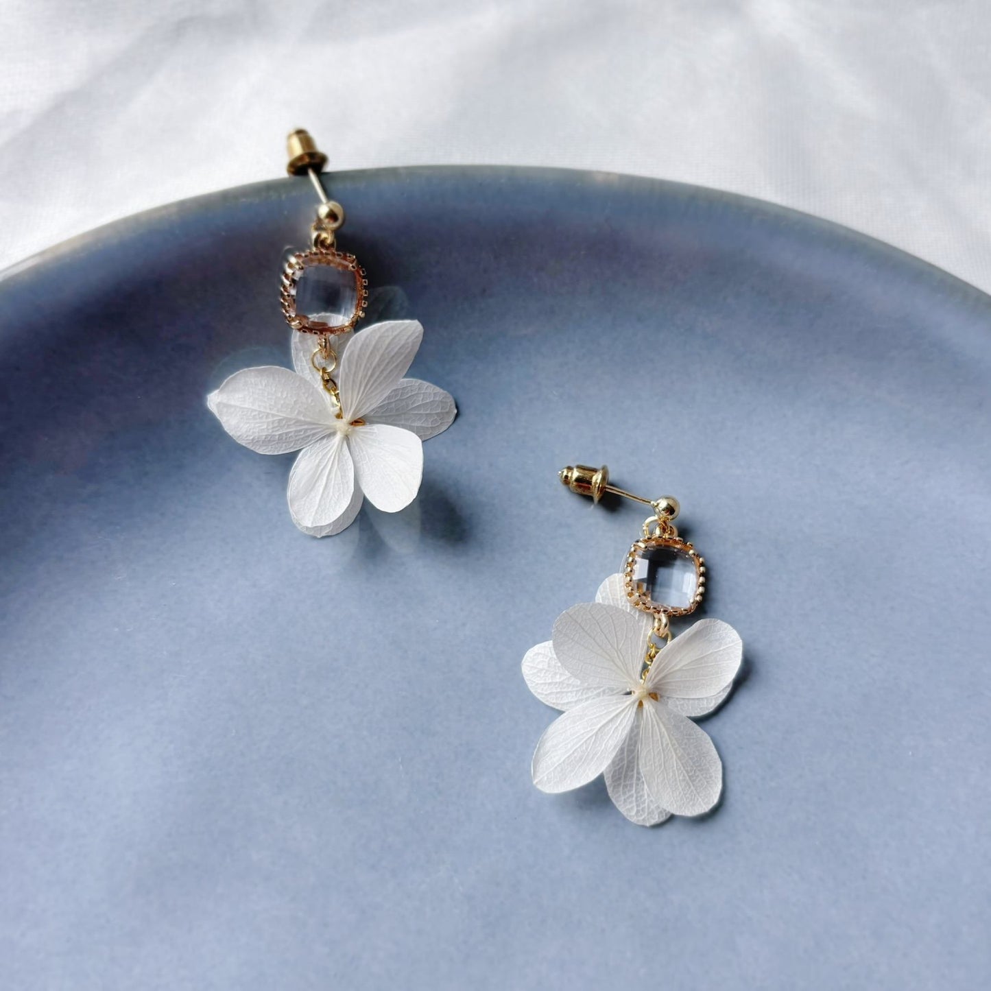 Boucles d’oreilles mariage florales élégantes – accessoire mariage bohème chic