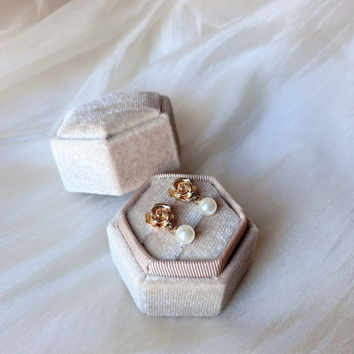 Accessoire perle mariage pour mariée romantique et raffinée