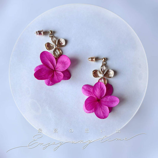 Cadeau personnalisé pour témoins ou demoiselles d’honneur, boucles d’oreilles fleuries fait main Hana&Alice.