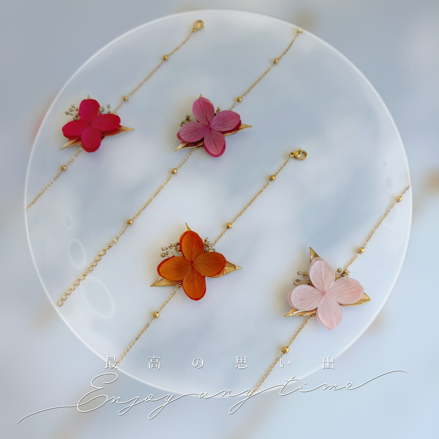 Bracelet mariage en fleurs naturelles stabilisées, idéal pour une parure colorée et romantique signée Hana&Alice