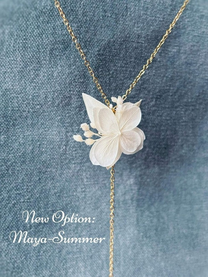 Collier de dos mariage fleur, accessoire raffiné pour mariée signé Hana&Alice.