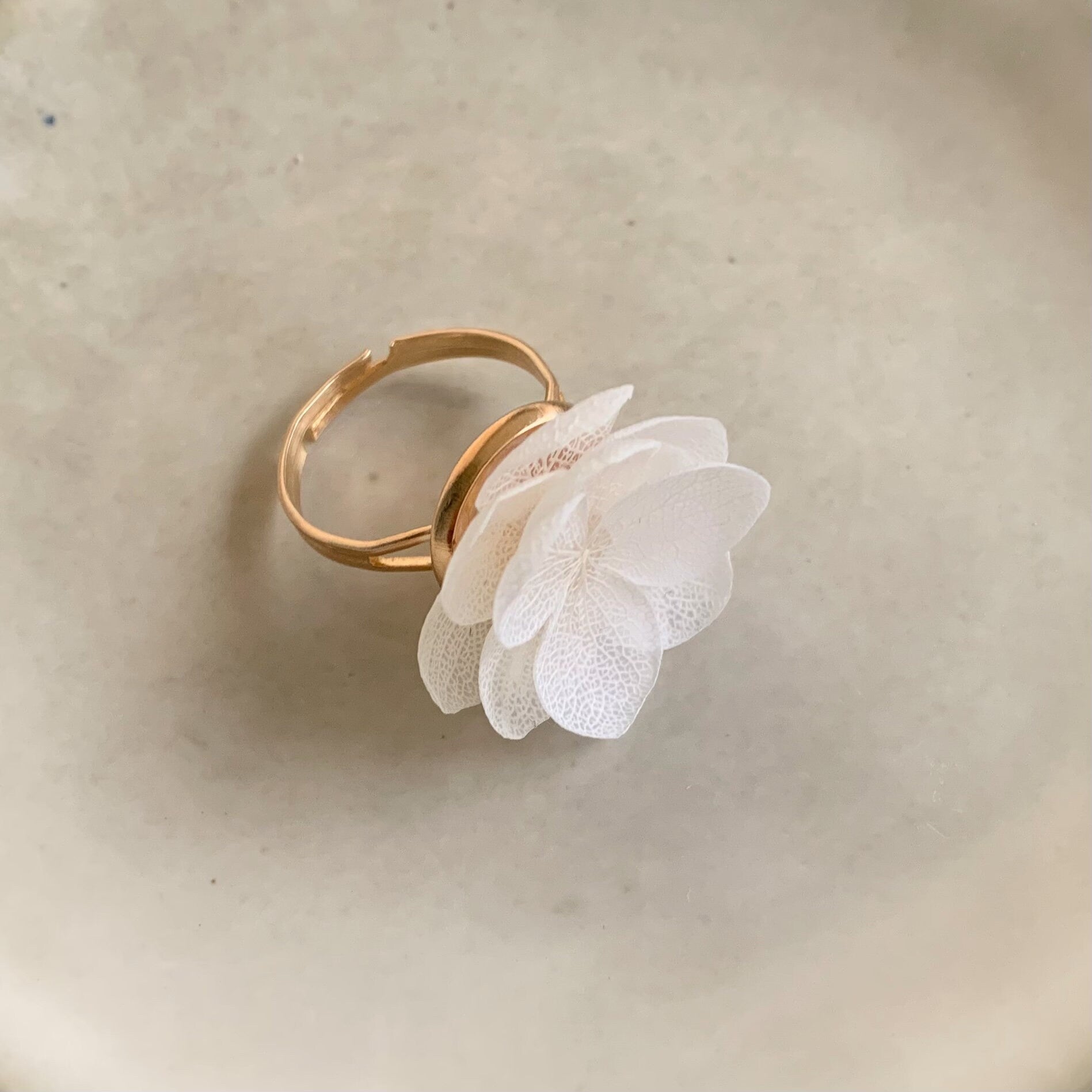 Bague Fleur En Acier Inoxydable Doré - Motif Floral (Fleur De Tiaré) - Taille Ajustable - Neuf Sans Emballage
