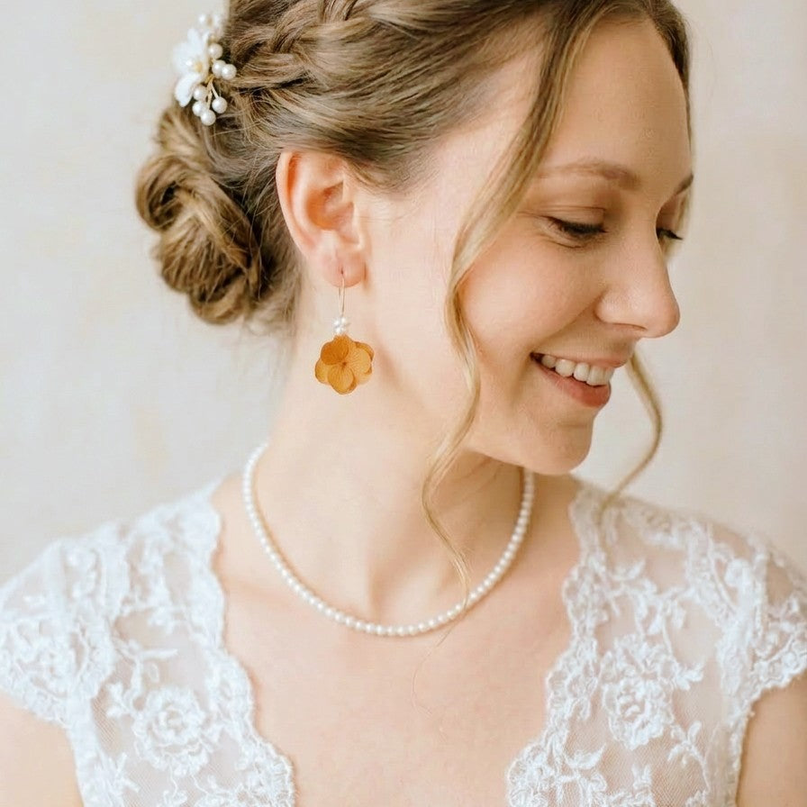 bijoux mariage Hana&Alice créoles fleuries terracotta