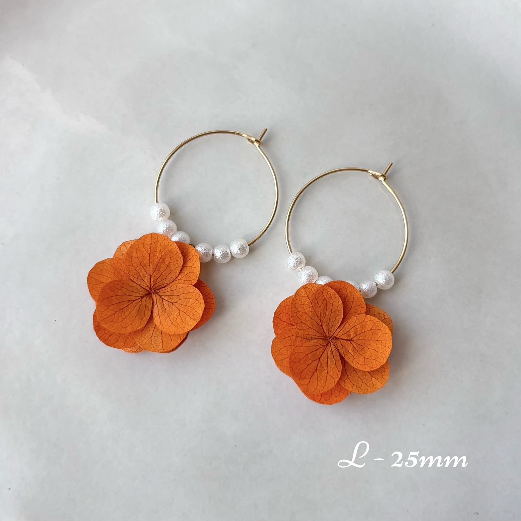 boucles d’oreilles mariage en fleurs stabilisées orange terracotta pour mariée bohème chic