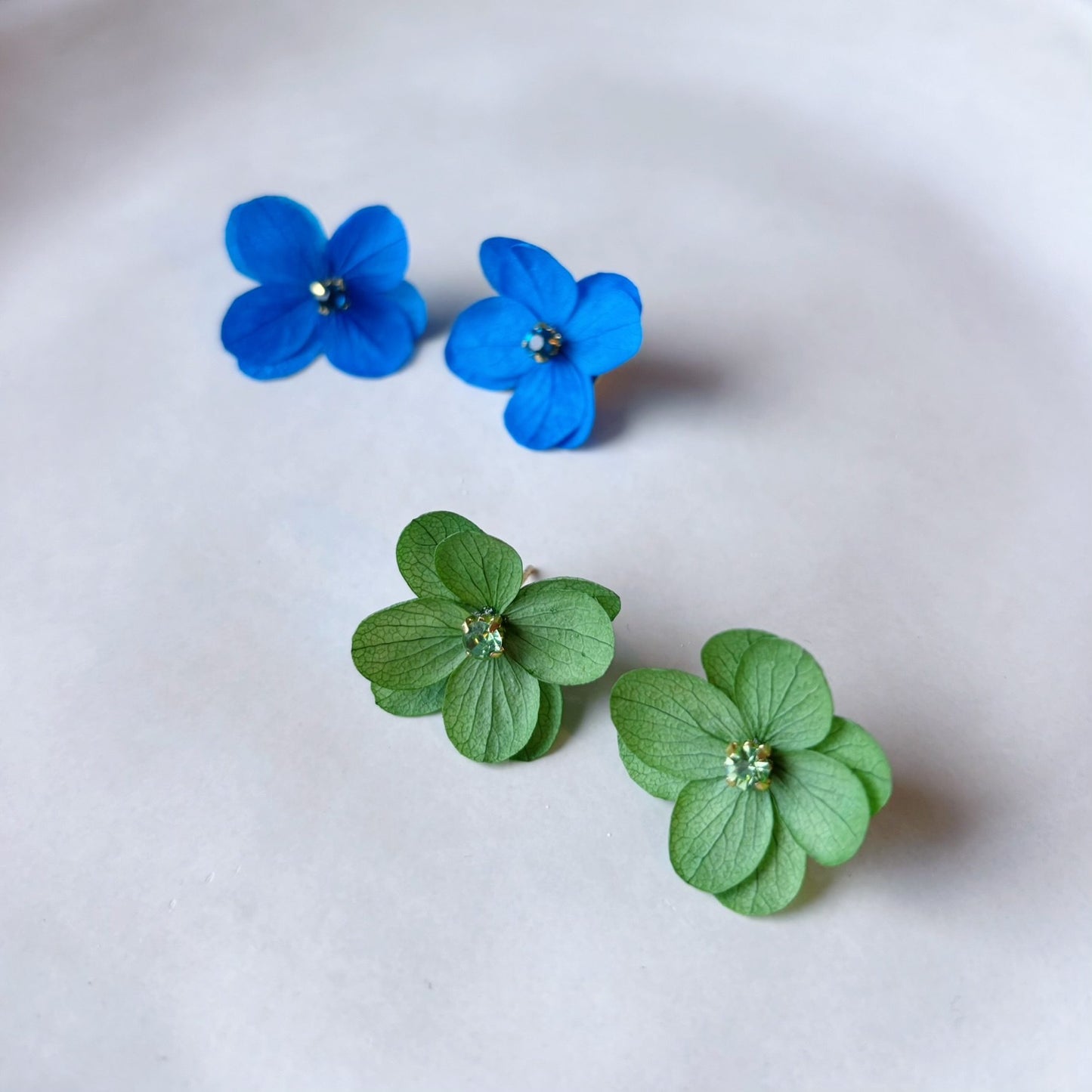 Boucles d’oreilles mariage campagne chic, bijoux mariée bleu fait main