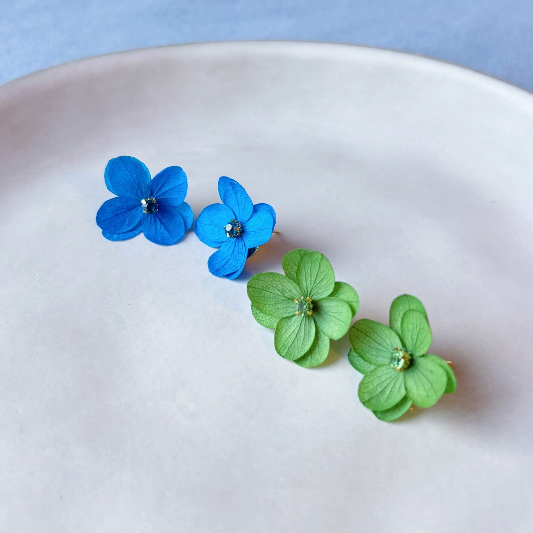 Boucles d’oreilles mariage bleu transparent avec strass cristal