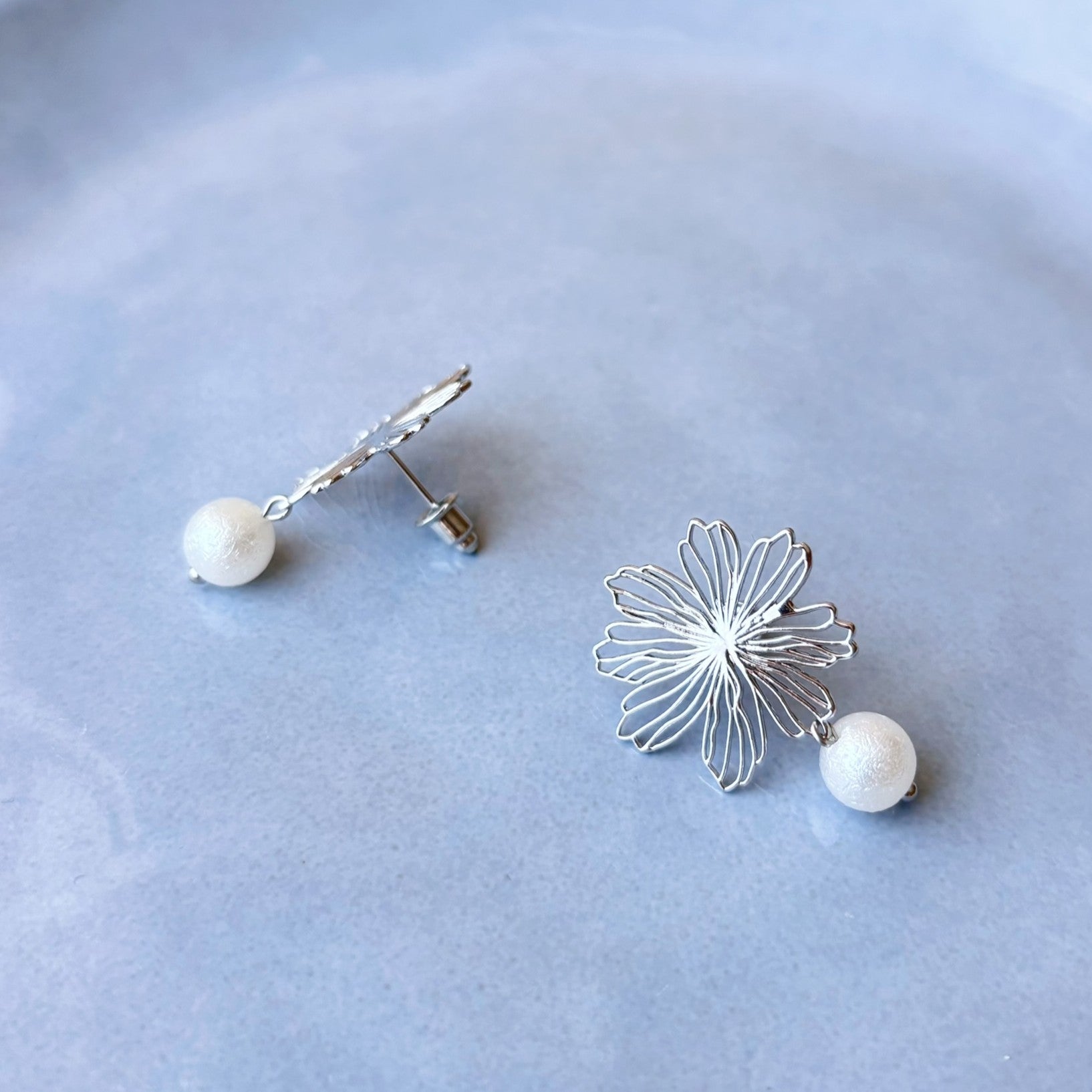 Bijoux pour mariage moderne et chic avec perle texturée