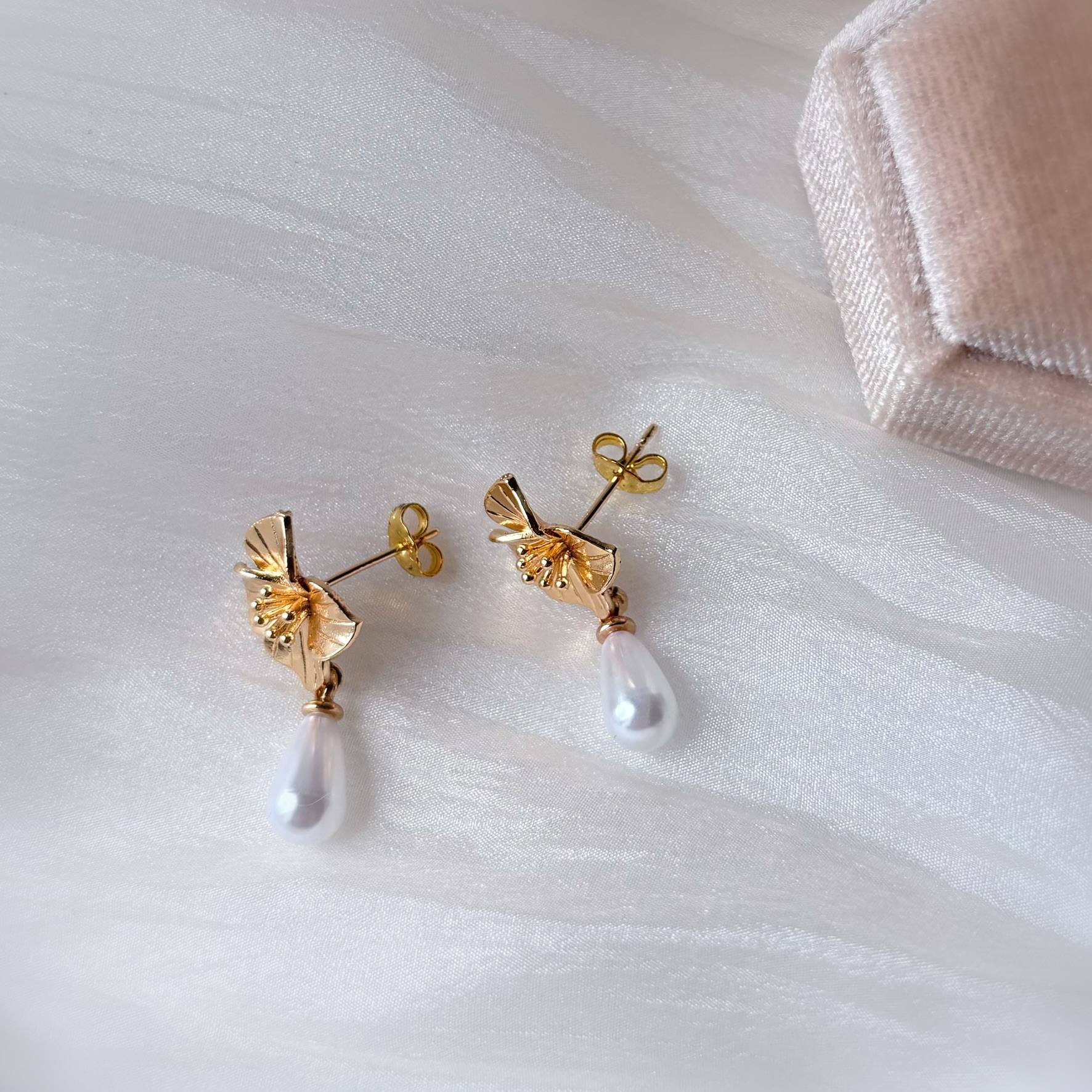 boucles d'oreilles mariage perle raffinées style moderne et féminin