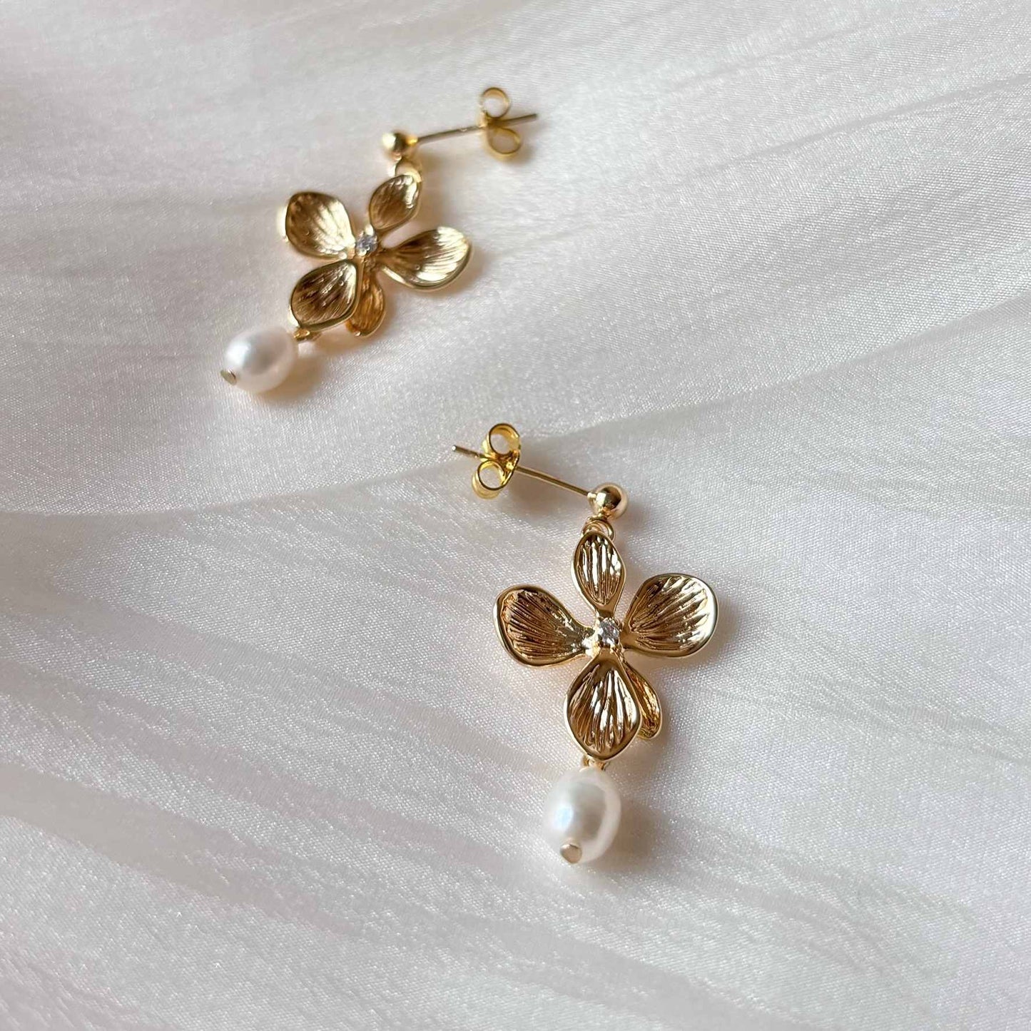 Accessoire perle mariage pour mariée romantique et raffinée