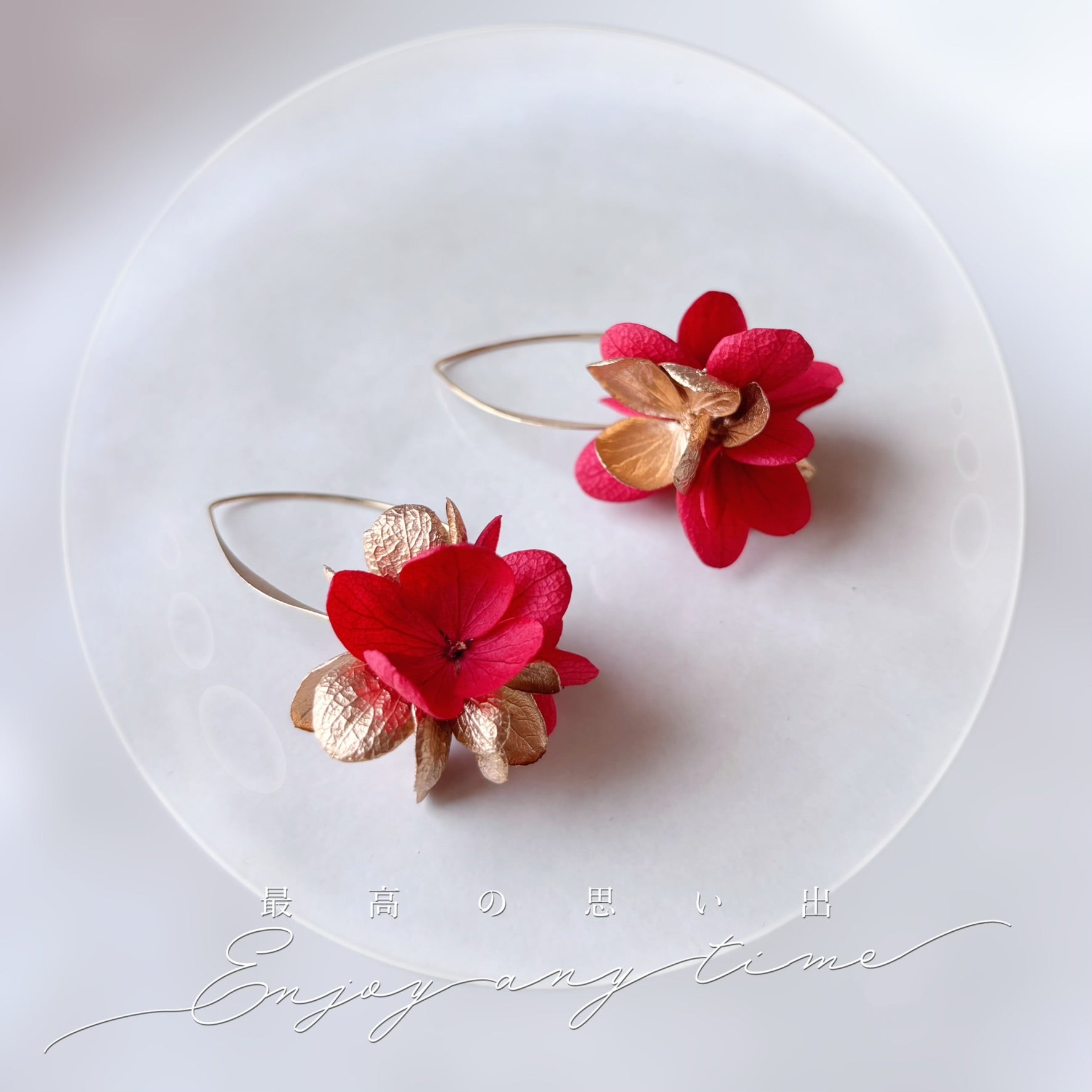 Bijoux mariage fleurs stabilisées rouges, création artisanale française