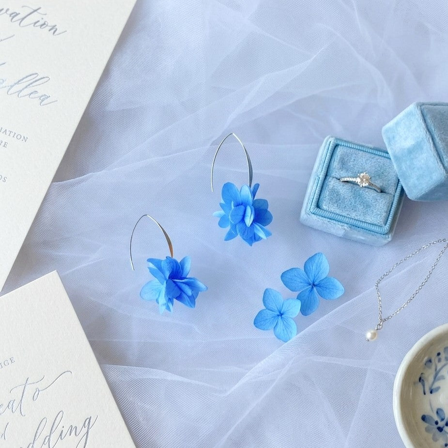 parure bijoux mariage fleur bleue avec hortensias stabilisés bleus fait main