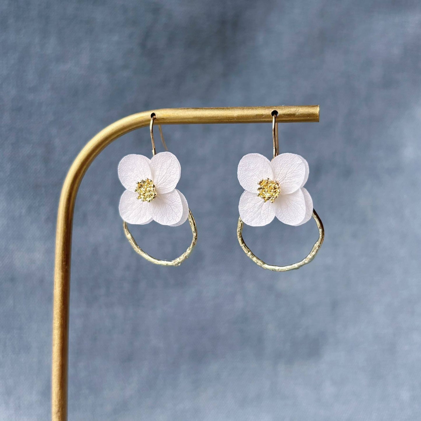 Bijoux en fleur pour mariage, boucles d’oreilles artisanales Hana&Alice
