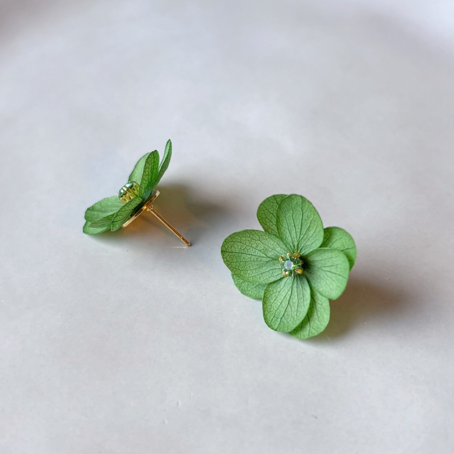 Boucles d’oreilles mariage vert transparent avec strass cristal