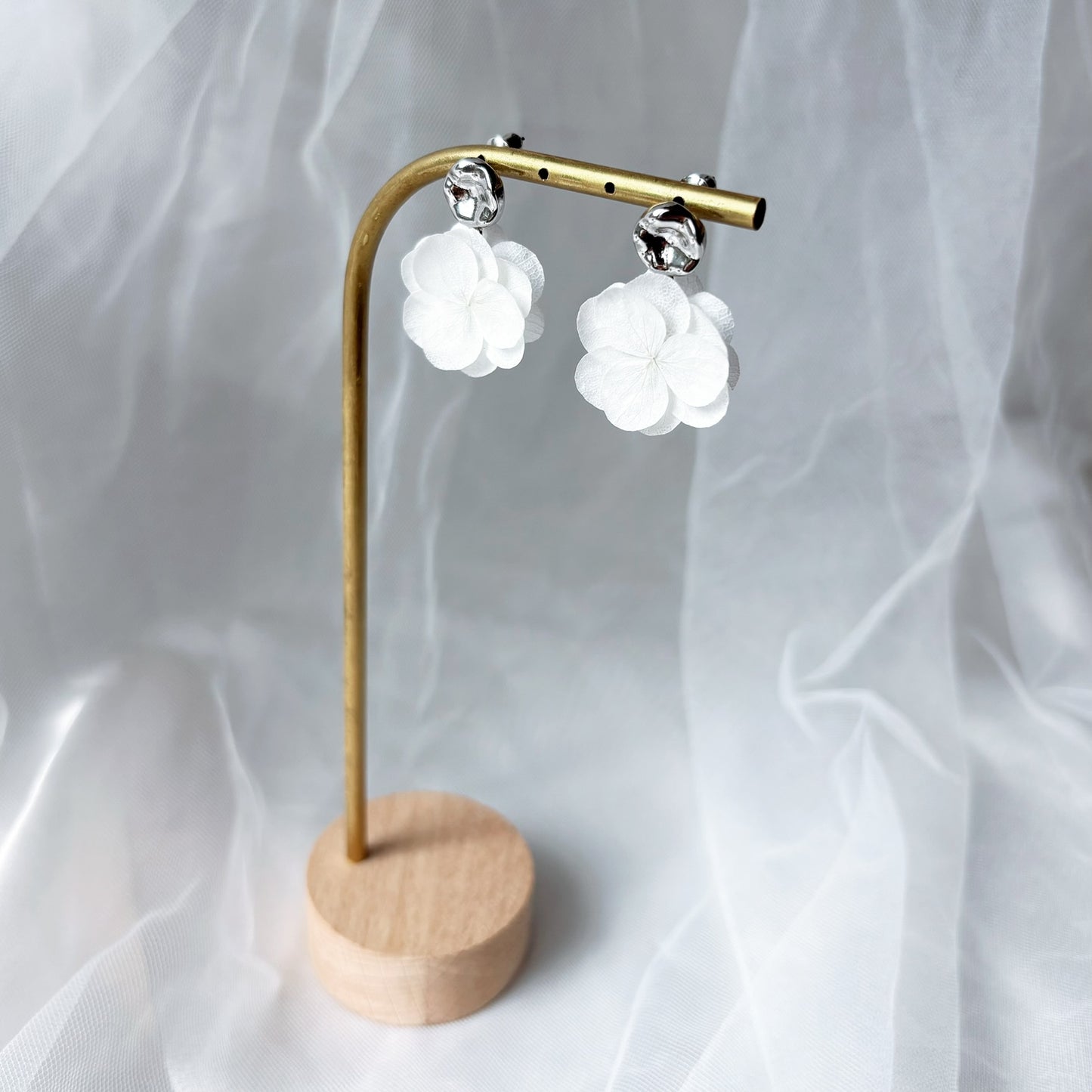Boucles d’oreilles pour mariée Hana&Alice, création artisanale pour mariage, accessoires mariage chic