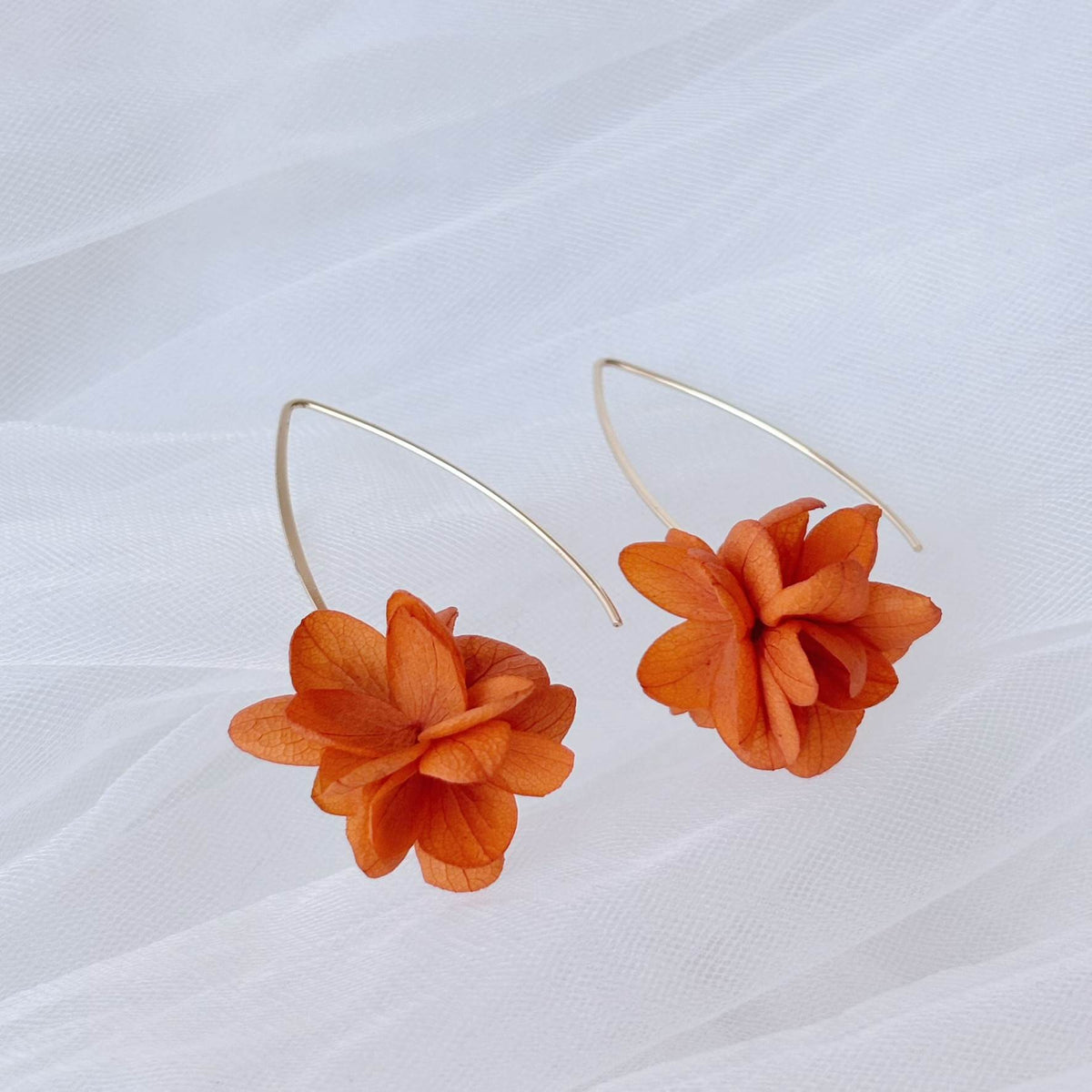 Accessoire mariage automne bohème fait main : boucles d’oreilles pendantes fleurs stabilisées SIENNA