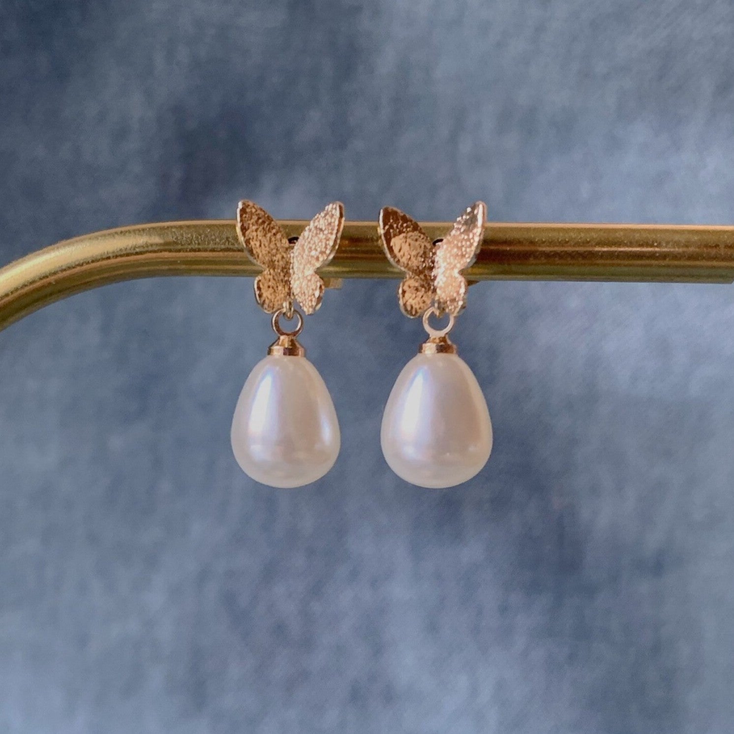 NABIE Boucles d'oreilles mariage papillon doré et perle goutte