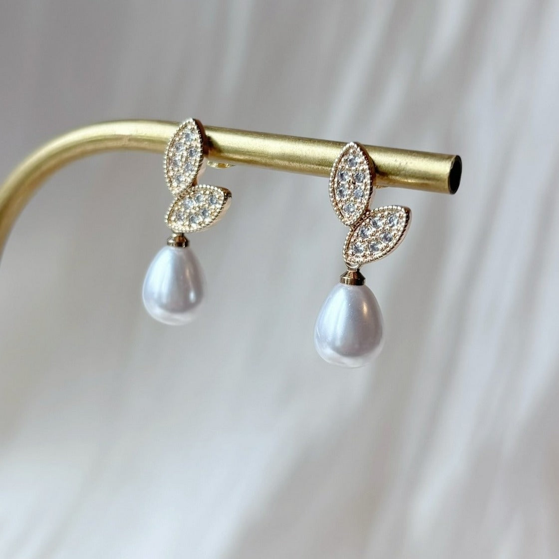 Boucles d’oreilles élégantes pour mariée ou demoiselle d’honneur.