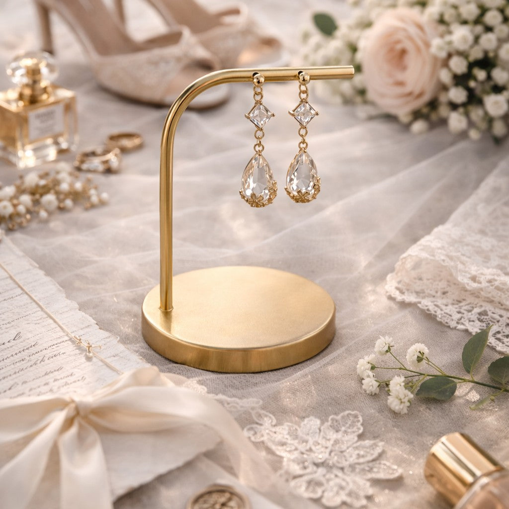 Boucles d’oreilles mariage romantiques avec goutte en verre illustrée de fleurs