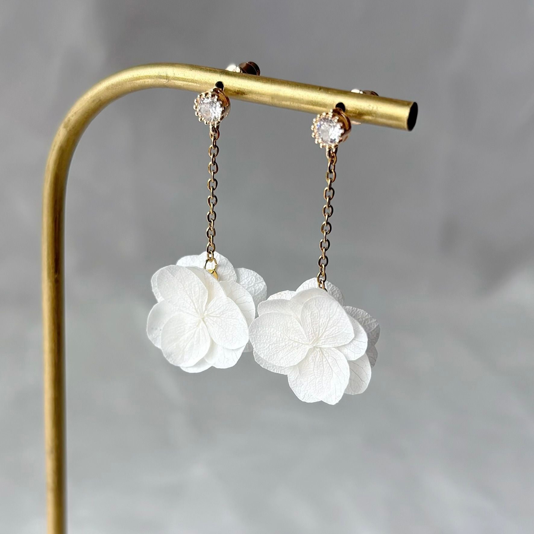 Parure bijoux mariage perle boucles pendantes création artisanale zircon chic