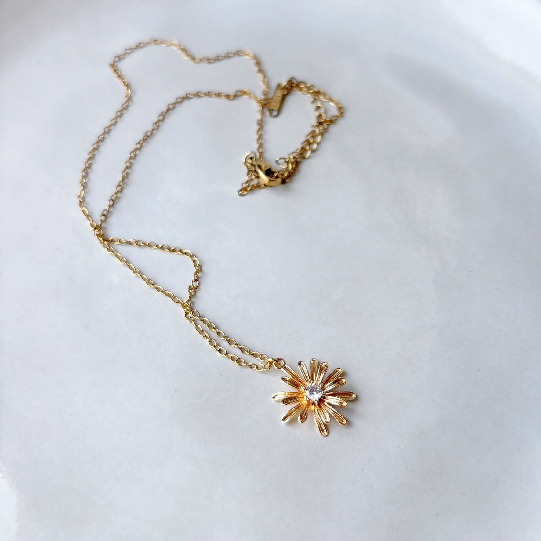 bijoux mariage fleur et zircon collier mariée romantique